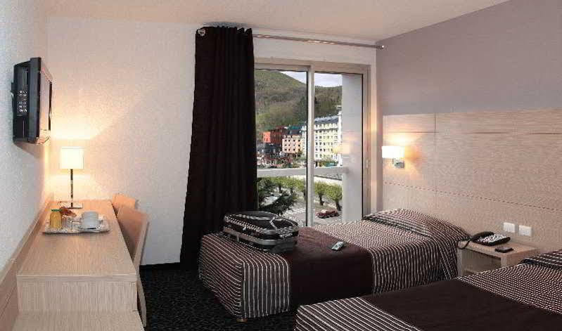 Hotel Le Mediterranee Lourdes Exterior photo